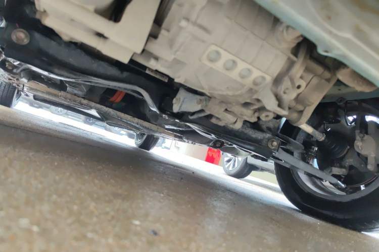 Used SOL E10X 2021 302 km Range Luxury Version 31.4 kWh Chassis Front