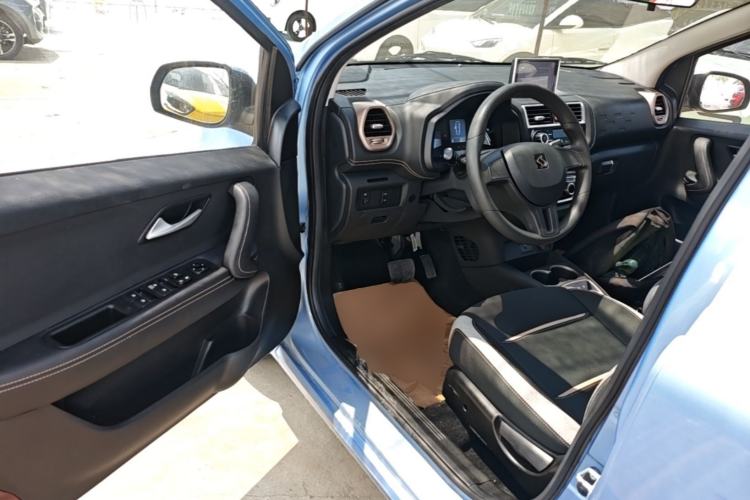 Used SOL E10X 2021 150 km Ambitious Trim Driver Seat