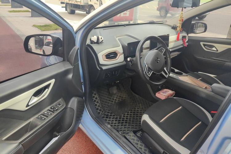 Used SOL E10X 2021 302 km Range Luxury Version 30.2 kWh Driver Seat