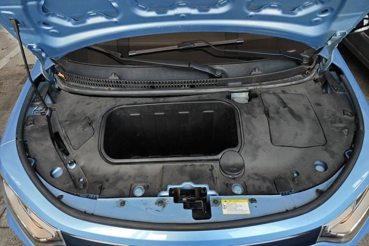 Used SOL E10X 2021 Jimei Edition 302km Fashionable Model Engine Bay