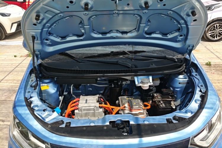 Used SOL E10X 2021 150 km Ambitious Trim Engine Bay