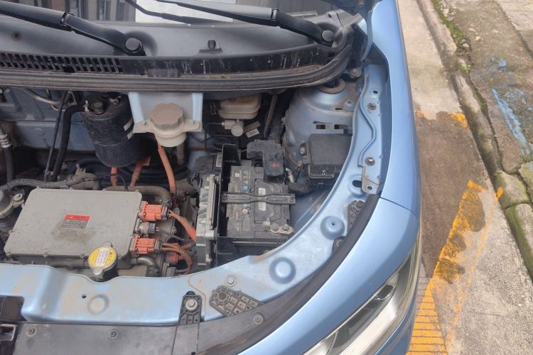 Used SOL E10X 2021 Jimei Edition 302km Fashionable Model Engine Bay Left