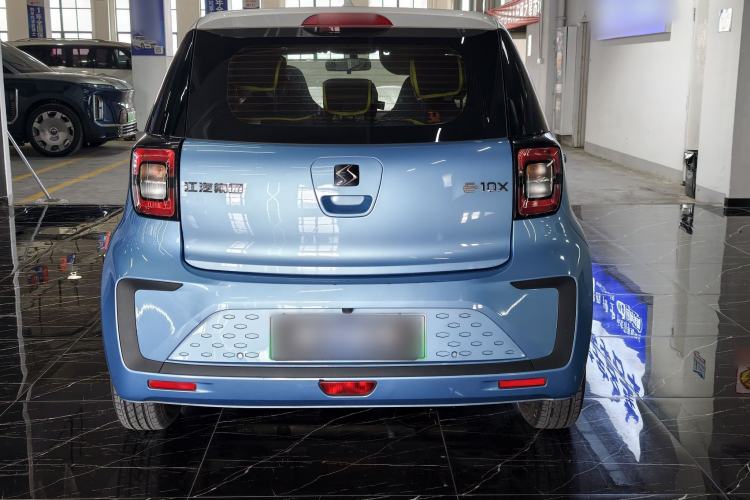 Used SOL E10X 2021 302 km Range Luxury Version 30.2 kWh Exterior 3