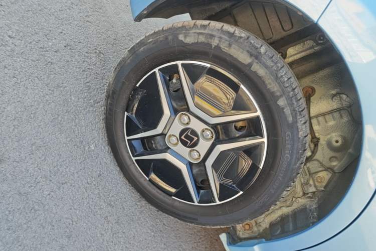 Used SOL E10X 2021 302 km Range Fashion Edition 31.4 kWh Exterior 5