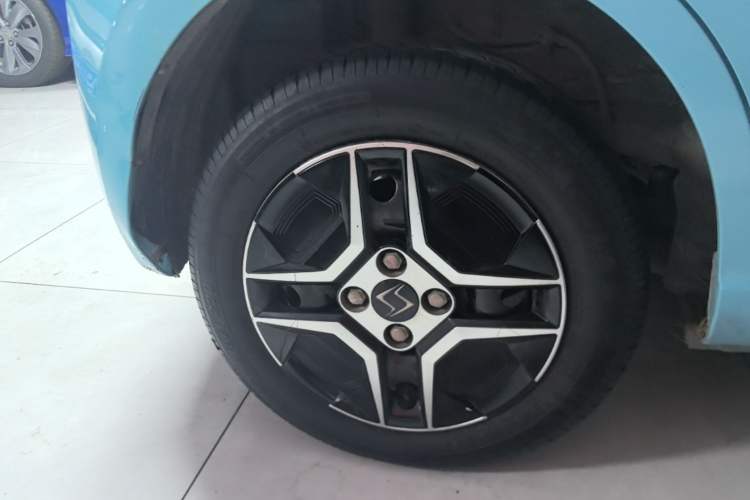 Used SOL E10X 2021 302 km Range Fashion Edition 31.4 kWh Exterior 5