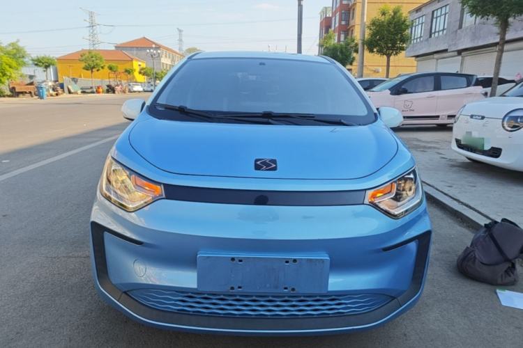 Used SOL E10X 2021 302 km Range Fashion Edition 31.4 kWh Front
