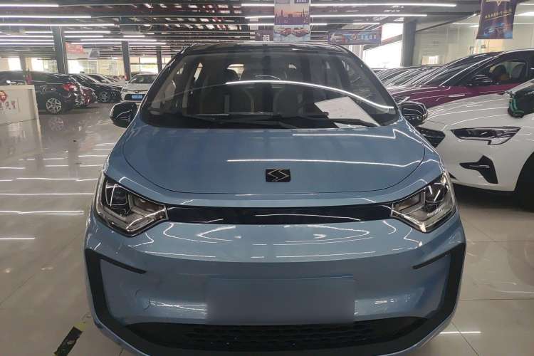 Used SOL E10X 2021 302 km Range Luxury Version 31.4 kWh Front