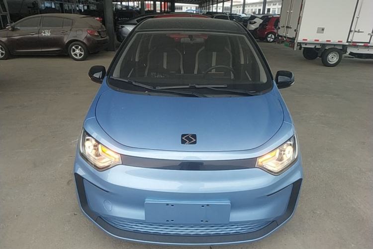 Used SOL E10X 2021 302 km Range Fashion Edition 31.4 kWh Front