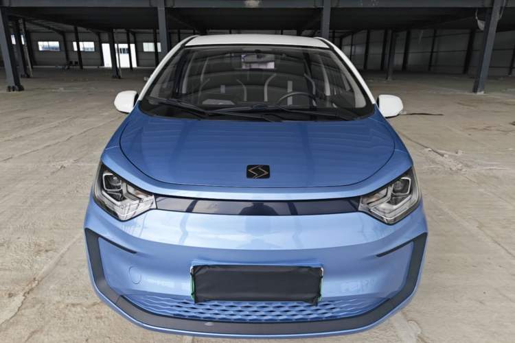 Used SOL E10X 2021 302 km Range Luxury Version 31.4 kWh Front