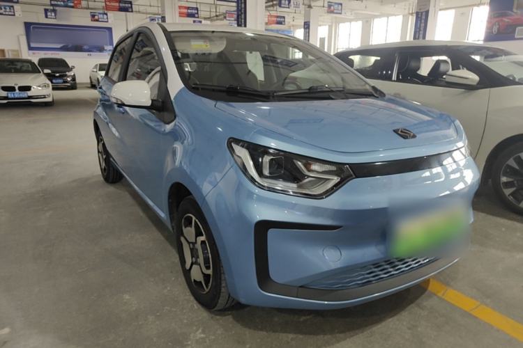 Used SOL E10X 2021 302 km Range Luxury Version 30.2 kWh Front Right 45 Deg