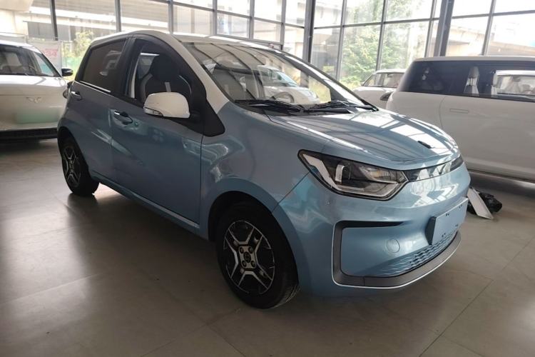 Used SOL E10X 2021 302 km Range Luxury Version 30.2 kWh Front Right 45 Deg