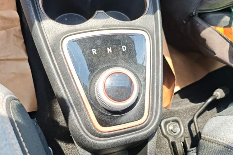 Used SOL E10X 2021 150 km Ambitious Trim Gear Lever