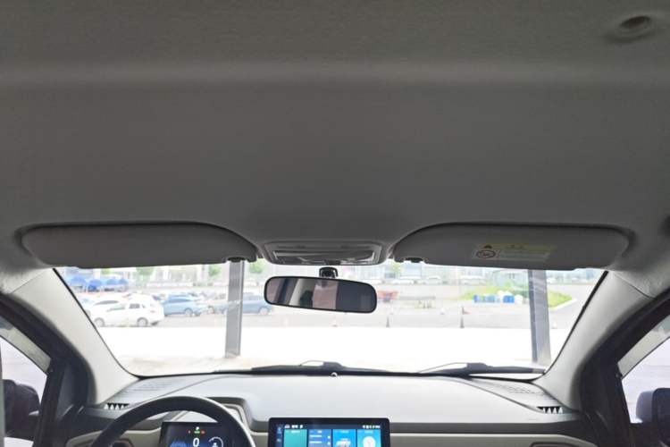 Used SOL E10X 2021 302 km Range Luxury Version 31.4 kWh Headliner