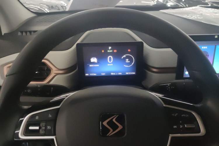 Used SOL E10X 2021 302 km Range Luxury Version 31.4 kWh Instrument Cluster