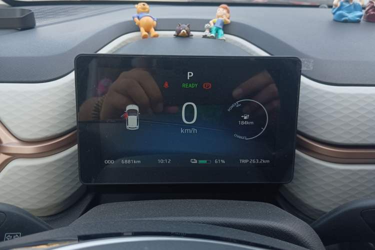 Used SOL E10X 2021 302 km Range Luxury Version 31.4 kWh Instrument Cluster