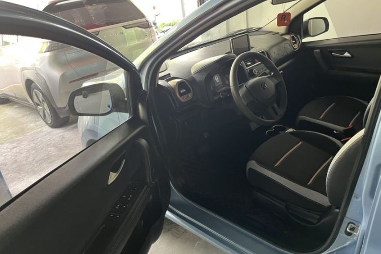 Used SOL E10X 2021 200km Classic Type Interior 2