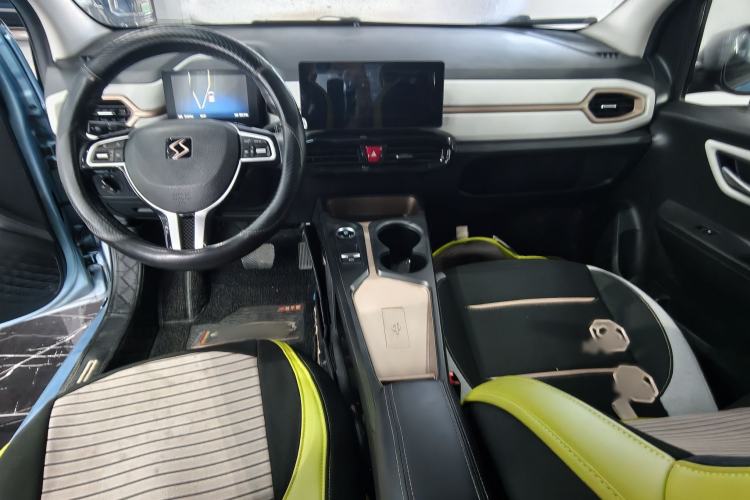 Used SOL E10X 2021 302 km Range Luxury Version 30.2 kWh Interior 3