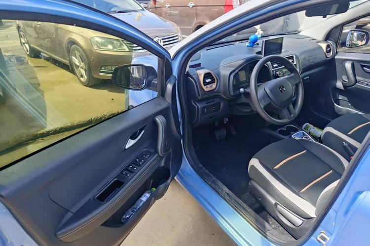 Used SOL E10X 2021 200km Classic Type Interior 5
