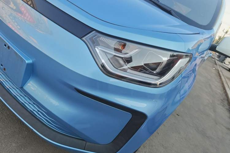 Used SOL E10X 2021 302 km Range Fashion Edition 31.4 kWh Left Front Headlight
