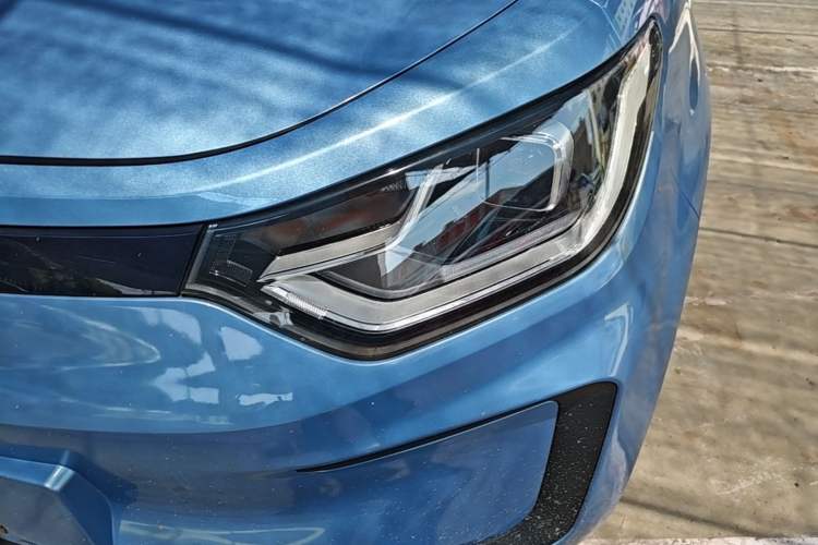 Used SOL E10X 2021 150 km Ambitious Trim Left Front Headlight