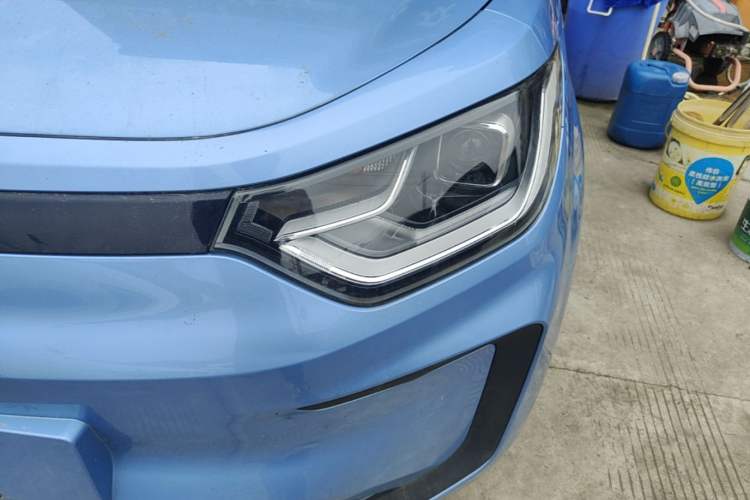 Used SOL E10X 2021 302 km Range Fashion Edition 31.4 kWh Left Front Headlight