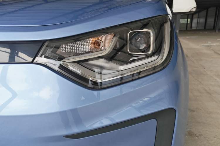 Used SOL E10X 2021 302 km Range Luxury Version 31.4 kWh Left Front Headlight