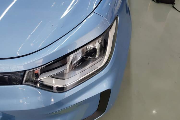 Used SOL E10X 2021 302 km Range Fashion Edition 30.2 kWh Left Front Headlight