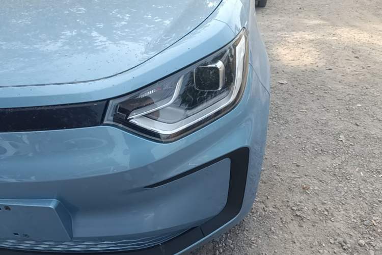 Used SOL E10X 2021 302 km Range Fashion Edition 31.4 kWh Left Front Headlight