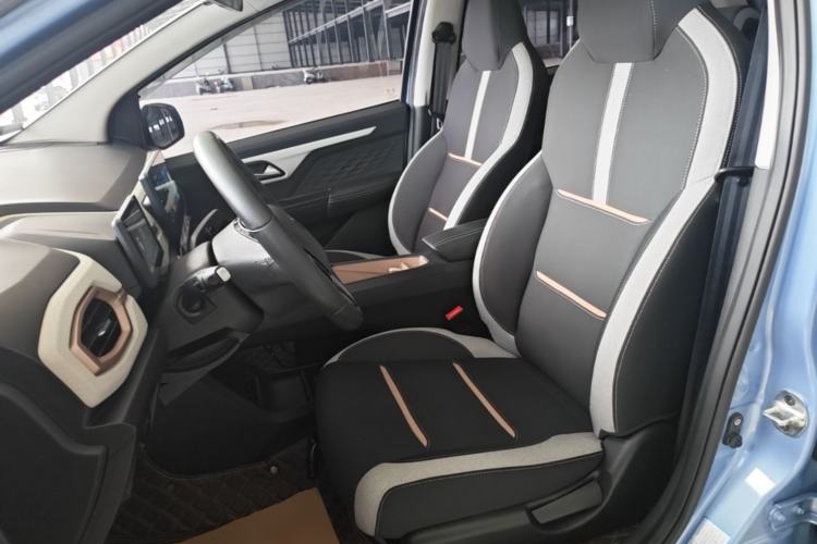 Used SOL E10X 2021 302 km Range Luxury Version 31.4 kWh Left Front Seat