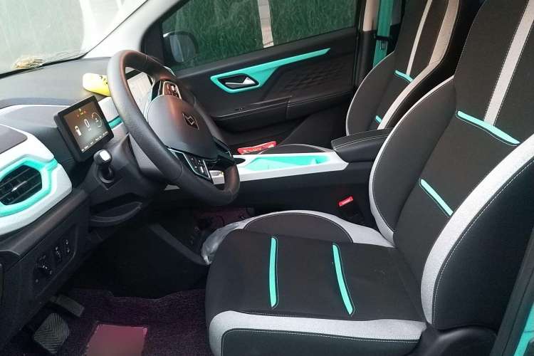 Used SOL E10X 2021 302 km Range Fashion Edition 31.4 kWh Left Front Seat