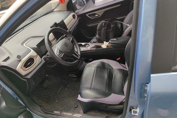Used SOL E10X 2021 302 km Range Luxury Version 31.4 kWh Left Front Seat