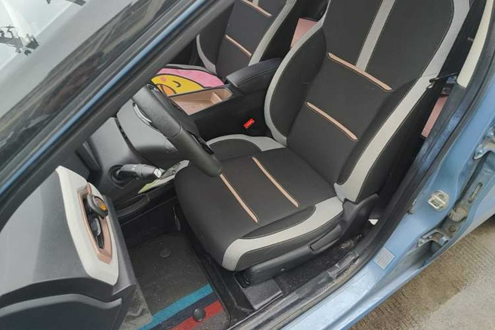 Used SOL E10X 2021 302 km Range Fashion Edition 31.4 kWh Left Front Seat