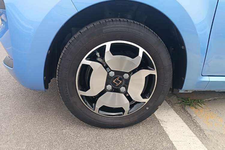 Used SOL E10X 2021 302 km Range Ultra-Advanced Version 31.4 kWh Left Front Wheel Hub