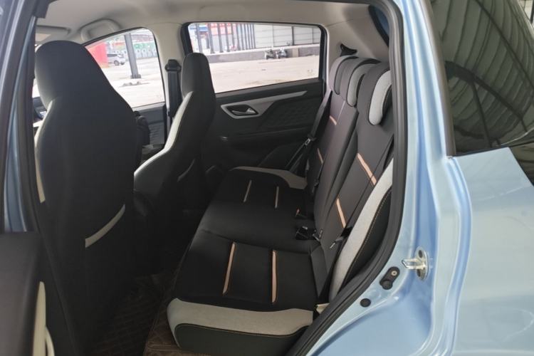 Used SOL E10X 2021 302 km Range Luxury Version 31.4 kWh Left Rear Seat