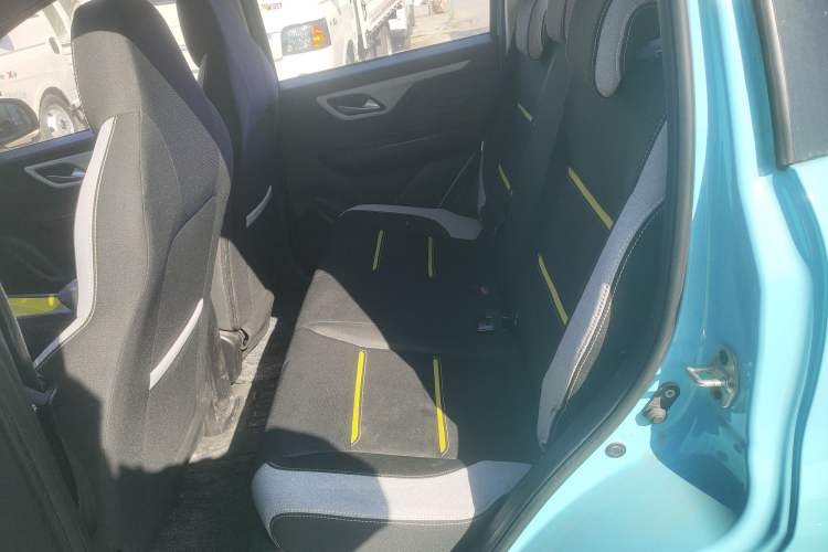 Used SOL E10X 2021 302 km Range Fashion Edition 30.2 kWh Left Rear Seat