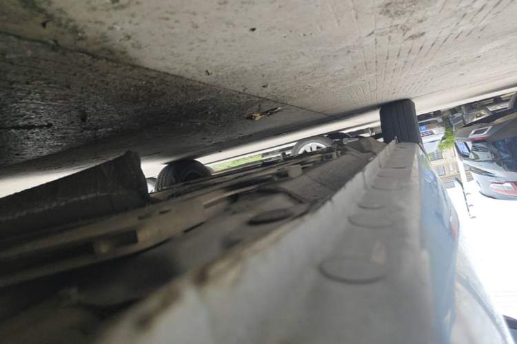 Used SOL E10X 2021 302 km Range Fashion Edition 31.4 kWh Left Side Sill