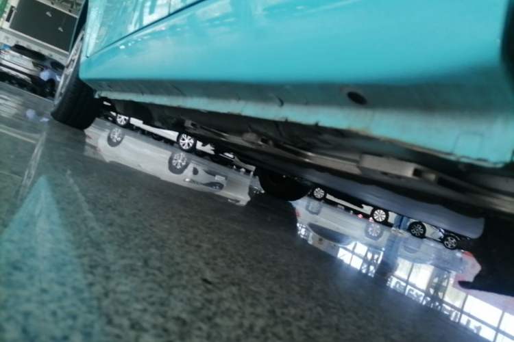 Used SOL E10X 2021 302 km Range Fashion Edition 31.4 kWh Left Side Sill