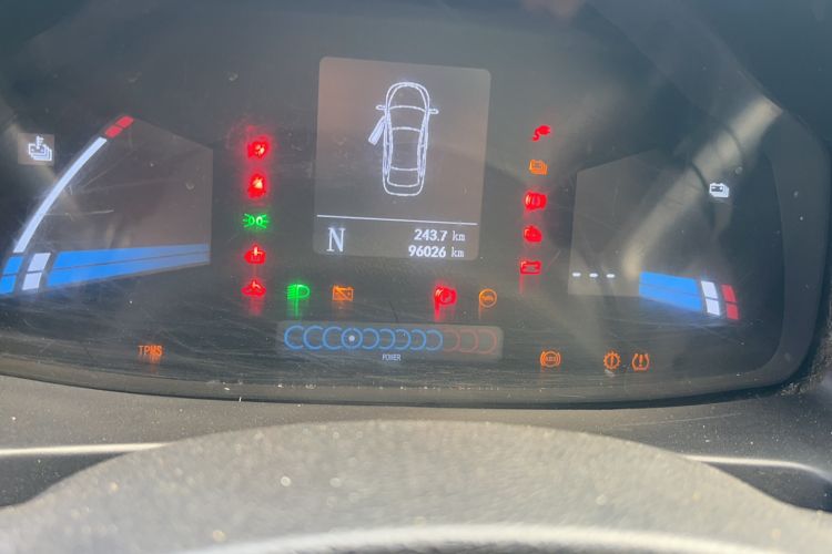 Used SOL E10X 2021 200km Classic Type Odometer Close Up
