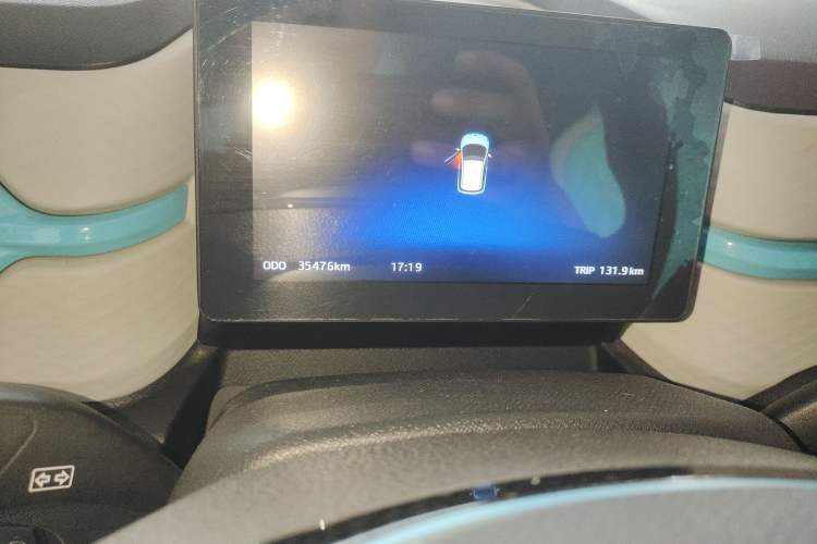 Used SOL E10X 2021 302 km Range Luxury Version 31.4 kWh Odometer Close Up