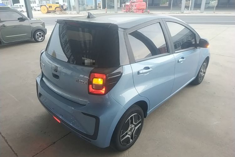 Used SOL E10X 2021 302 km Range Fashion Edition 31.4 kWh Rear Right 45 Deg