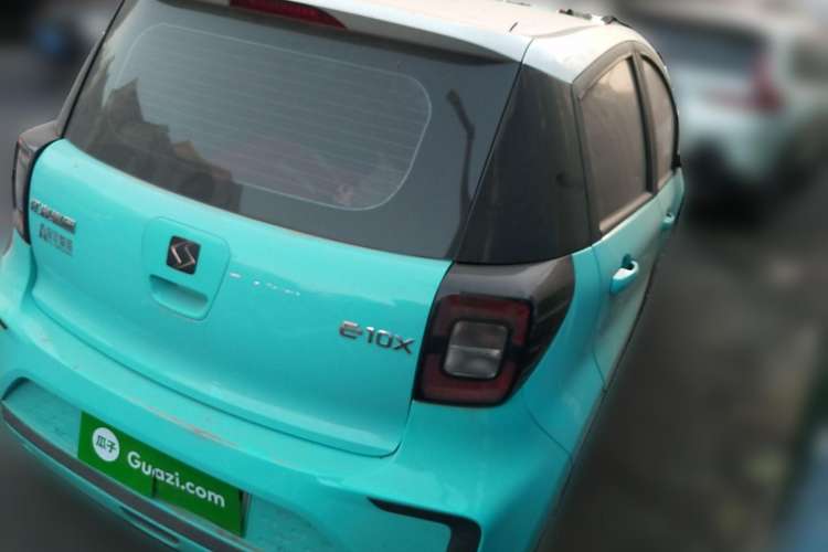 Used SOL E10X 2021 302 km Range Fashion Edition 31.4 kWh Rear Right 45 Deg