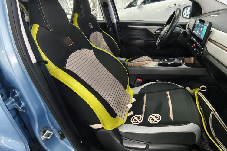 Used SOL E10X 2021 302 km Range Luxury Version 30.2 kWh Right Front Seat