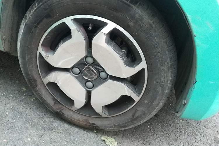 Used SOL E10X 2021 302 km Range Fashion Edition 31.4 kWh Right Front Wheel Hub