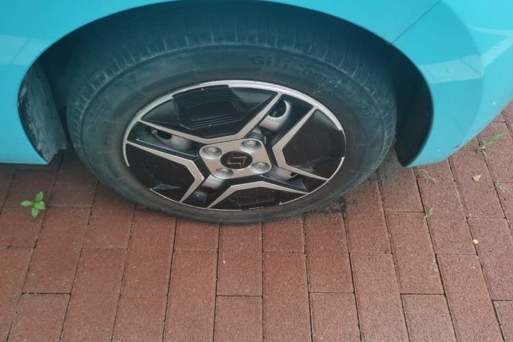 Used SOL E10X 2021 Jimei Edition 302km Fashionable Model Right Front Wheel Hub