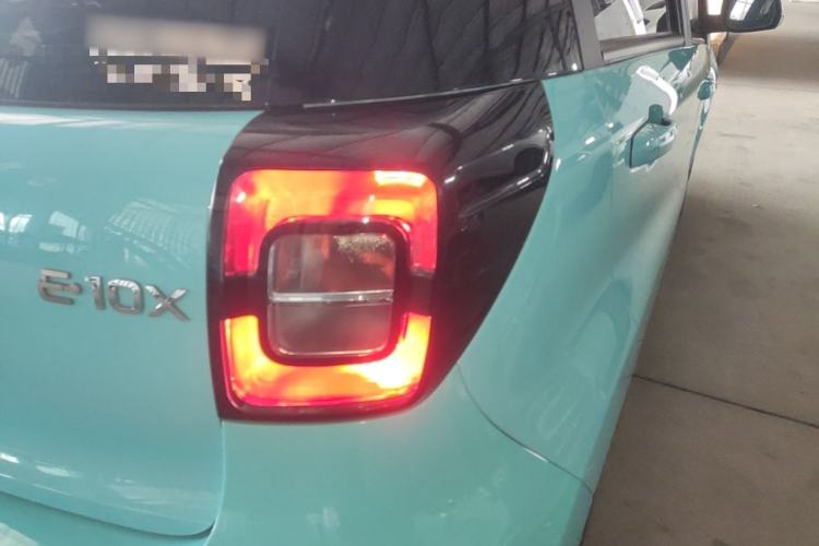Used SOL E10X 2021 Jimei Edition 302km Fashionable Model Right Rear Taillight