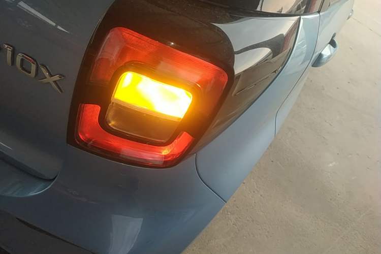Used SOL E10X 2021 302 km Range Fashion Edition 31.4 kWh Right Rear Taillight