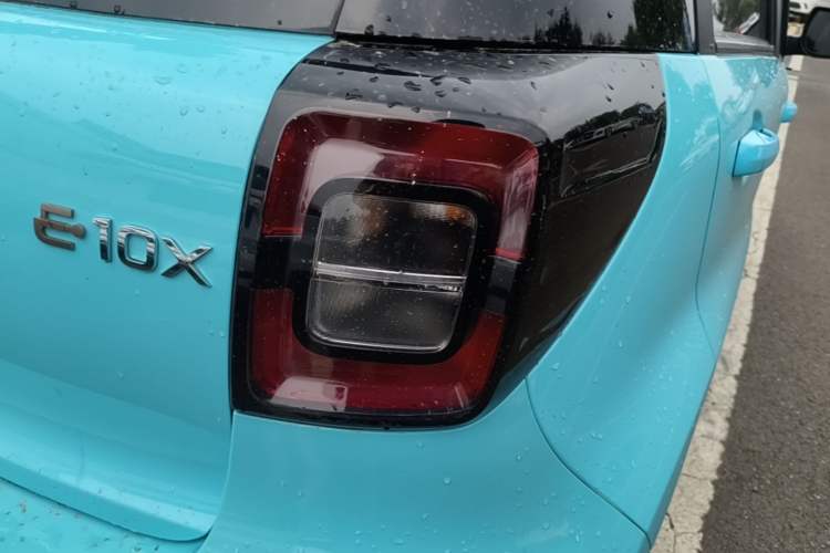 Used SOL E10X 2021 Jimei Edition 302km Luxury Model Right Rear Taillight