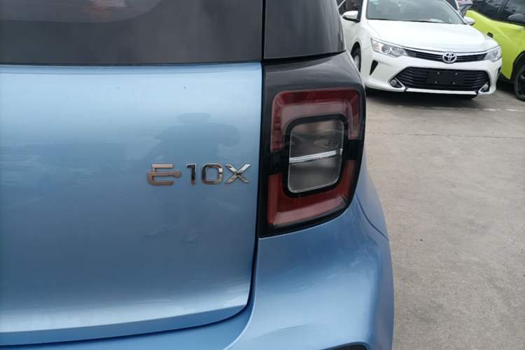 Used SOL E10X 2021 302 km Range Luxury Version 31.4 kWh Right Rear Taillight