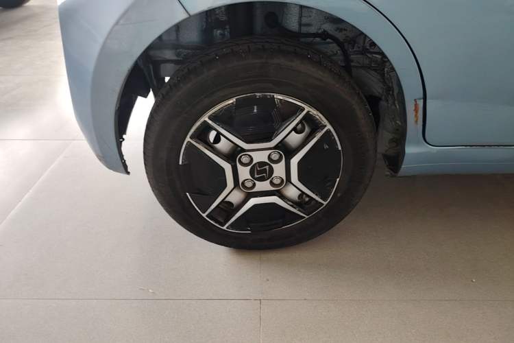 Used SOL E10X 2021 302 km Range Luxury Version 30.2 kWh Right Rear Wheel Hub
