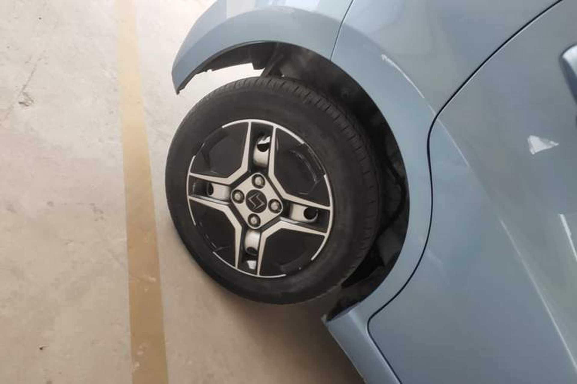 Used SOL E10X 2021 302 km Range Fashion Edition 30.2 kWh Right Rear Wheel Hub